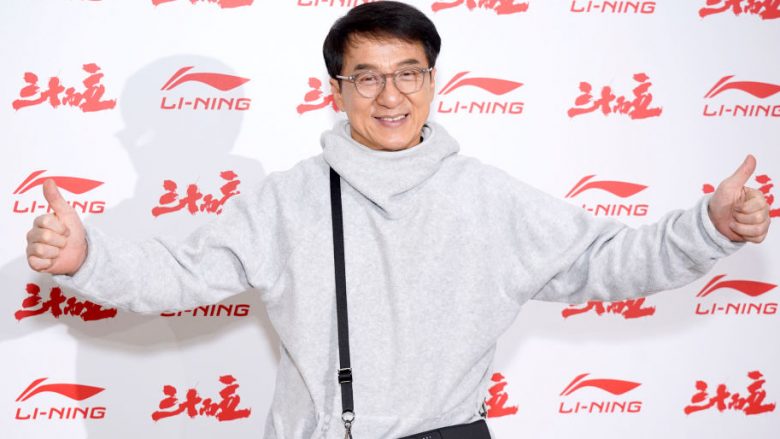 Pas shqetësimeve se Jackie Chan mund të jetë infektuar me coronavirus, aktori deklarohet shëndosh e mirë