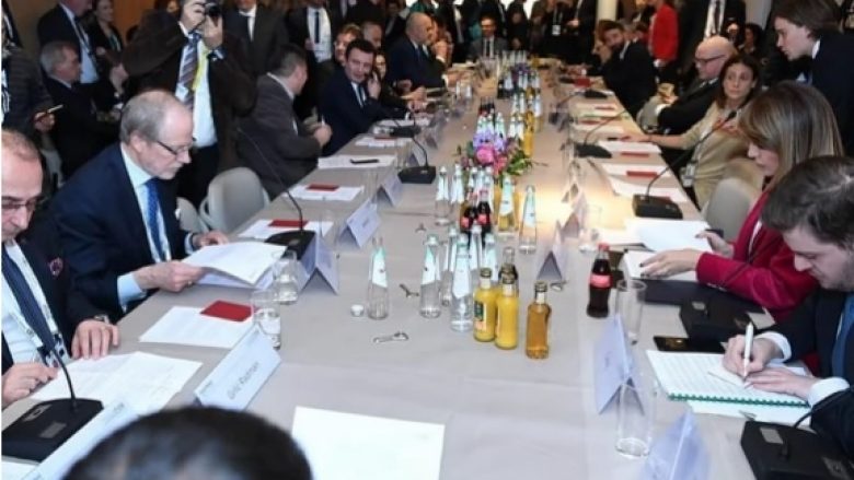 Konferenca e Sigurisë në Munih, për herë të parë Kurti e Vuçiq ulen së bashku në një panel