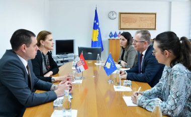 Bislimi priti në takim ambasadoren e Kroacisë në Kosovë, Danijela Barišić