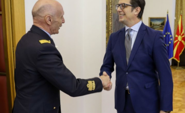 Pendarovski në takim me gjeneralin Veçiareli: Italia dhe Maqedonia e Veriut do ta rrisin bashkëpunimin në mbrojtje