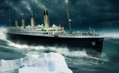 Nëndetësja britanike përplaset me mbetjet e Titanikut