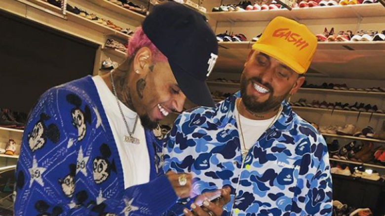 Chris Brown shfaqet krah G4shit: Muzika bën njerëzit të buzëqeshin