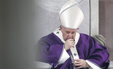 Shfaqte simptoma gripi edhe më parë, Papa Françesku anuloi vizitat për ditën e tretë më radhë