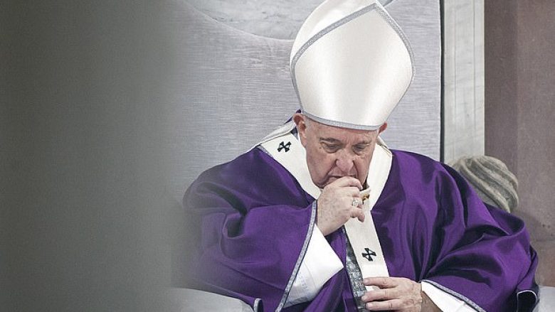 Shfaqte simptoma gripi edhe më parë, Papa Françesku anuloi vizitat për ditën e tretë më radhë