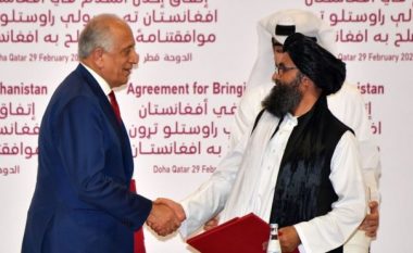SHBA nënshkruan marrëveshjen historike për paqe me talibanët, si pjesë e së cilës trupat amerikane do të largohen nga Afganistani