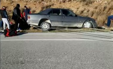 Shqipëri: Vetura bie në humnerë, humbin jetën dy mësues