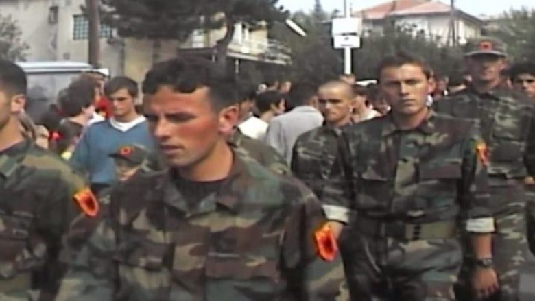 Viti 1999, lufta në Kosovë: Si u çarmatos brigada “Mërgimi” e Bujar Bukoshit nga Fatmir Haklaj?