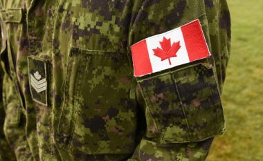 Ushtria kanadeze pritet të “shkurtojë fundet”, që të nxisë femrat për tu regjistruar në ushtri
