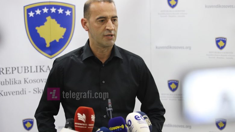 Haradinaj: Ende s’kemi ftesë për seancë, nuk është dashur të shkarkohet akteri kryesor i LDK-së në këtë situatë me COVID-19