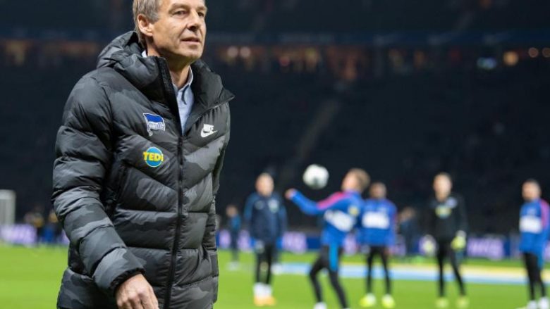 Shpenzoi 78 milionë euro për katër blerje – Jurgen Klinsmann jep dorëheqje nga posti i trajneri te Hertha Berlin