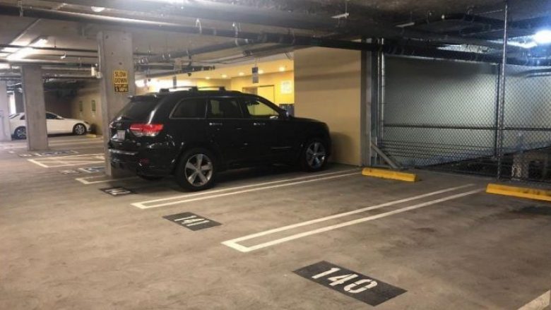 Një hapësirë parkimi në një garazh në San Francisko po shitet për 100,000 dollarë