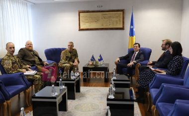 Kurti e komandanti i KFOR-it flasin për sigurinë dhe dialogun Kosovë-Serbi