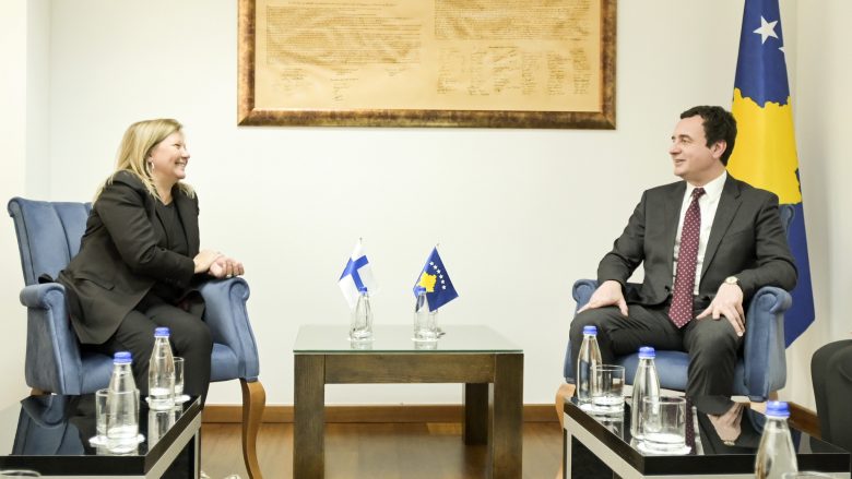 Finlanda e interesuar ta ndihmojë Kosovën në trajnimin e administratës