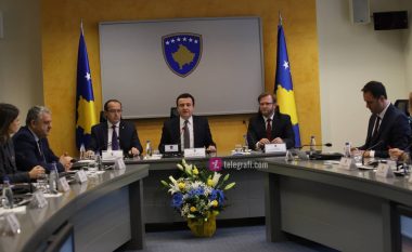 Qeveria mbyll kufijtë tokësorë, përveç për shtetasit e Kosovës, po ashtu pezullohen fluturimet