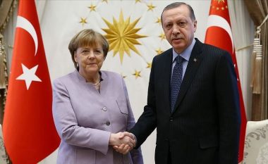 Qytetarët e Maqedonisë vlerësojnë pozitivisht presidentin Erdogan, në vendin e dytë Merkel