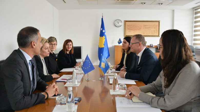 Apostolova: Stabiliteti fiskal si dhe qeverisja e mirë ekonomike janë kritere kryesore për rrugën evropiane të Kosovës