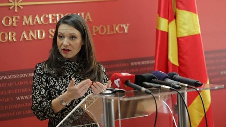 Ministrja Rashela Mizrahi në ministrinë e saj ndryshoi emrin ‘Maqedonia e Veriut’ në ‘Maqedonia’