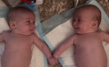 Fëmijët binjakë njohin njëri-tjetrin në shikim të parë