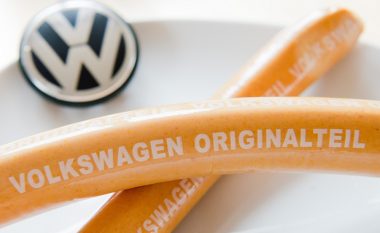 Besojeni ose jo, produkti më i shitur i Volkswagen nuk është Golf, Tiguan e as Passat – por salsiçet