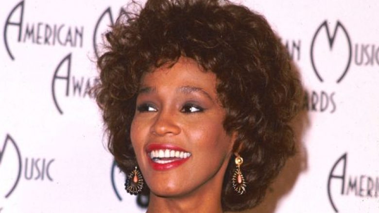 Turneu holografik i Whitney Houston vjen tetë vite pas vdekjes së këngëtares: Tani është koha e duhur