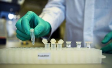 Sot në SHBA fillon testimi i vaksinës së shumëpritur, me të synohet të luftohet coronavirusi