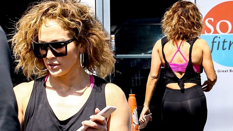 Si duket Jennifer Lopez pa grim dhe pa zgjatime flokësh