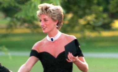 15 fustane ikonike të veshur nga Princesha Diana