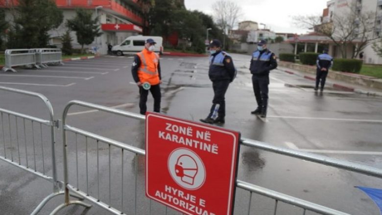 Shqipëri, kush lëviz me veturë i pa autorizuar i bllokohet mjeti dhe tri vjet heqje patente