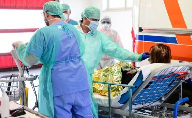 Gati 1 në 10 nga të infektuarit në Itali janë punëtorë të kujdesit shëndetësor