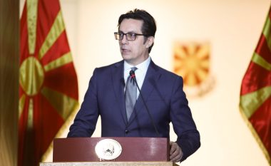 Pendarovski: Po menaxhojmë mirë epideminë, s’ka nevojë për të shpallur gjendje krize