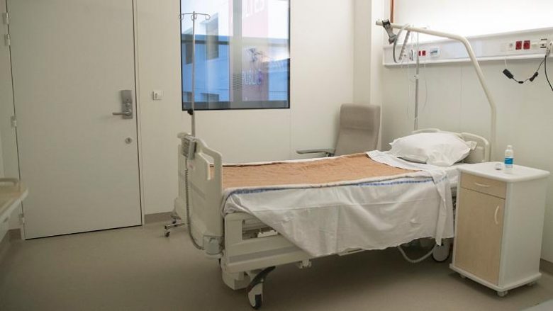 Një vajzë 16-vjeçare e shëndetshme vdiq nga coronavirusi në Paris, besohet se është viktima më e re e në Evropë