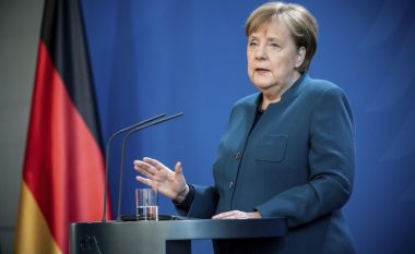 Angela Merkel në karantinë pasi takoi mjekun e infektuar me coronavirus