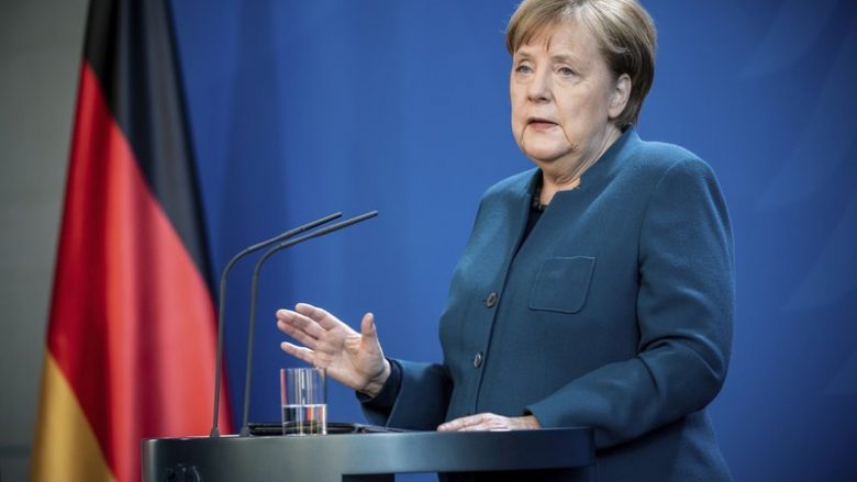 Angela Merkel në karantinë pasi takoi mjekun e infektuar me coronavirus