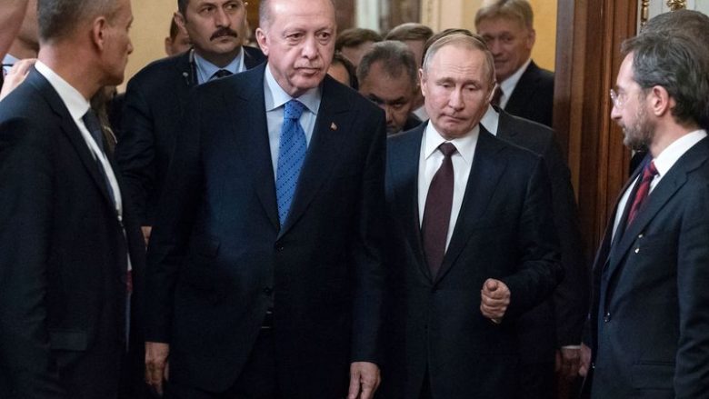 Bloomberg: Në Siri shuhet ëndrra osmane e Erdoganit