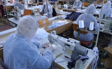 Reagon Ministria e Shëndetësisë: Maskat që po prodhohen në fabrika tekstili nuk garantojnë cilësi si pajisje medicinale