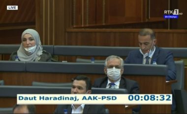 Haradinaj: AAK përkrahë mocionin, lajm i mirë që qeveria po largohet bashkë me ministrin Veliu