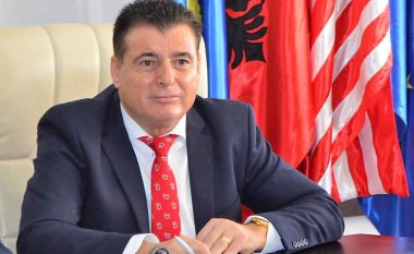 Bahtiri uron koalicionin PDK-LDK në Mitrovicë: Më bindët që të rikandidoj për kryetar, mezi pres t’ua tregoj vendin