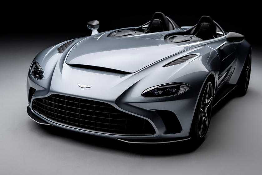 Aston Martin V12 Speedster me 700 kuaj fuqi dhe çmim prej një milion eurove