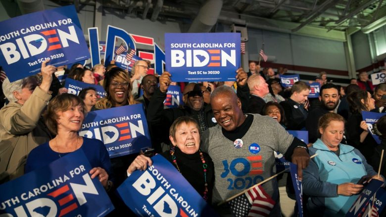Biden fitoi në Karolinën e Jugut, ngadalësoi vazhdimin e fushatës së Sanders