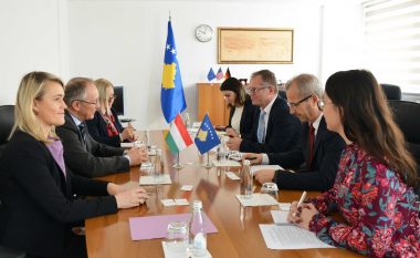 Bislimi priti në takim ambasadorin e Hungarisë, flasin për përmirësimin e sistemit të ujit