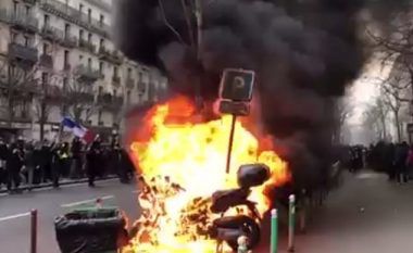Demonstruesit në Francë nuk e përfillën ndalesën për grumbullim shkaku i coronavirusin, iu kundërvunë dhunshëm policisë në demonstratat kundër qeverisë