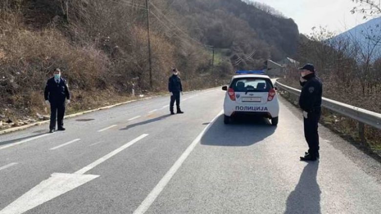 Në Dibër qytetarët pa probleme po furnizohen me ushqime dhe ilaçe