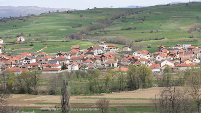 Fshati Topanicë i Kamenicës shpallet zonë karantinë, pas paraqitjes së rastit të parë me COVID-19