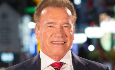 Arnold Schwarzenegger dhuron një milion dollarë për luftën ndaj coronavirusit