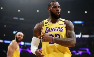 LeBron shkëlqen dhe Lakers marrin fitore të madhe ndaj Milwaukee Bucks – Rikthehen në Play-Off pas gjashtë viteve