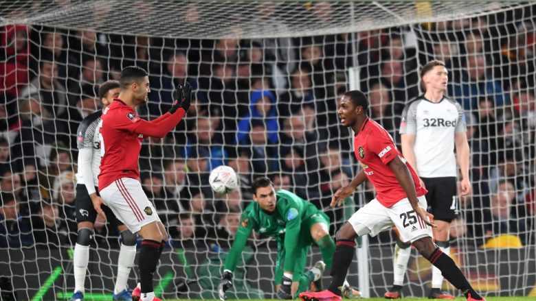 Manchester United mposht me lehtësi Derby Countyn, kalon në çerekfinale të FA Kupës