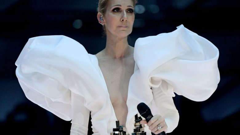 Celine Dion testohet për coronavirus, detyrohet të shtyjë për në nëntor dy koncertet e parapara të mbaheshin këtë muaj