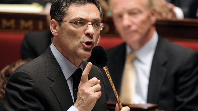 Ish-ministri  francez bëhet politikani më i vjetër në Evropë që vdes nga coronavirusi