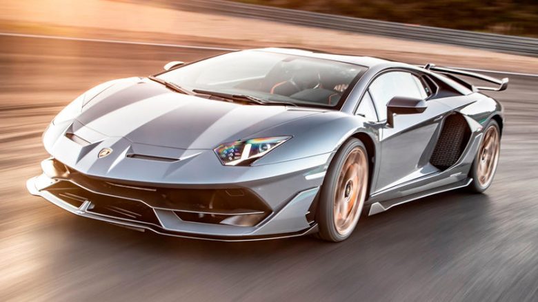 Lamborghini paralajmëron pronarët e Aventador SVJ për lëshimin që është bërë gjatë prodhimit