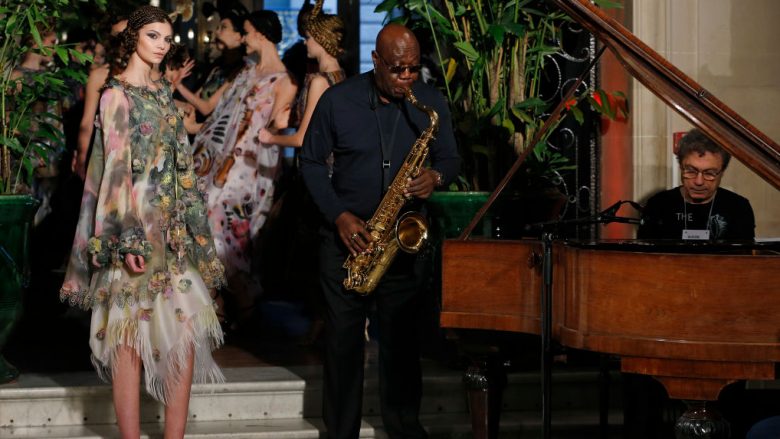 Ylli i muzikës xhaz, Manu Dibango vdes nga coronavirusi